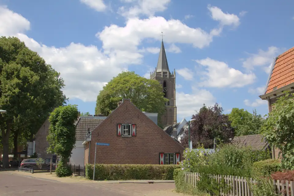 Het Oude Dorp met kerktoren in Houten