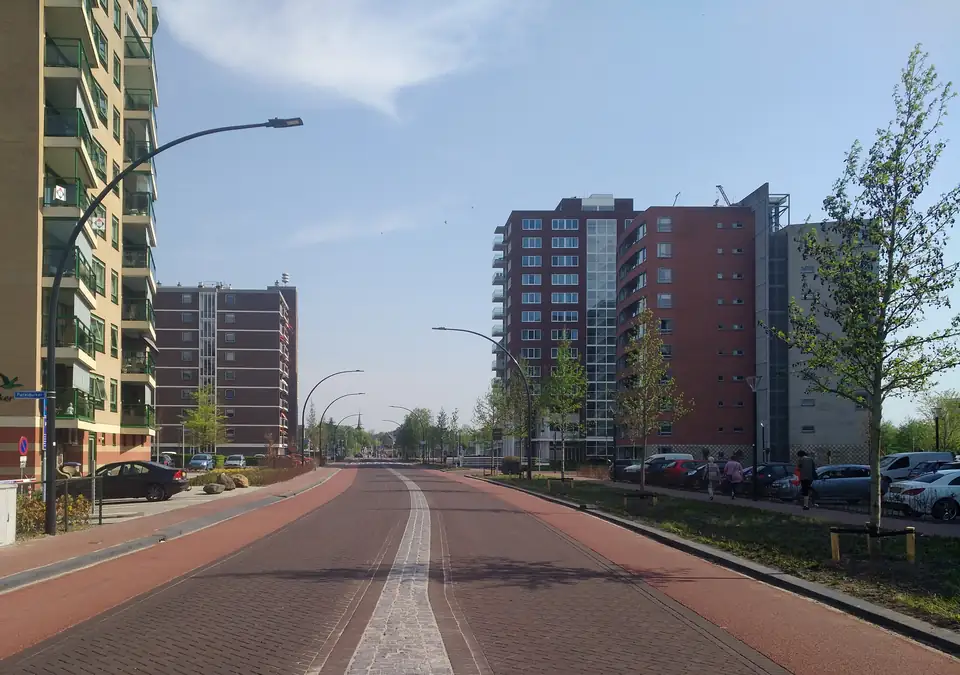 Woongebouwen langs de Kerklaan in Capelle aan den IJssel