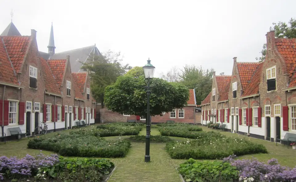 Het Heilige Geesthofje in Naaldwijk, gemeente Westland