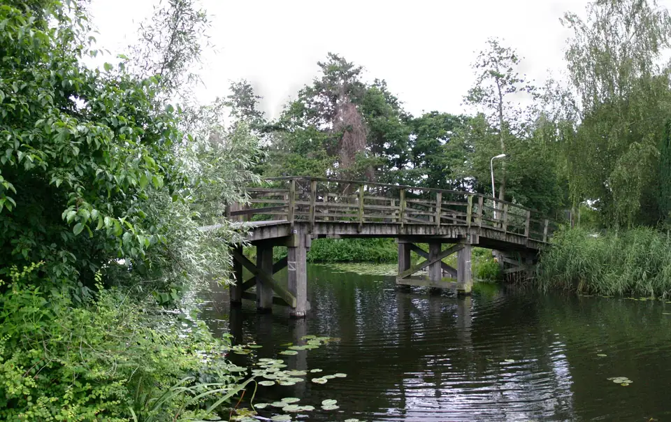 Brug over het Waaltje in Hendrik-Ido-Ambacht